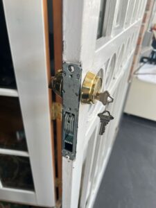 lock install