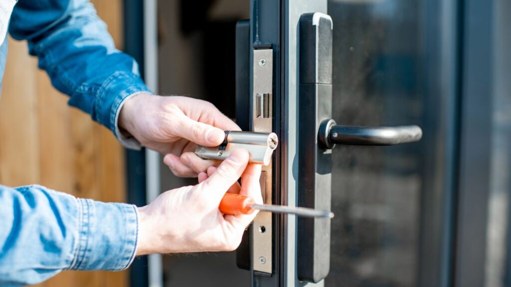 Emergency locksmith